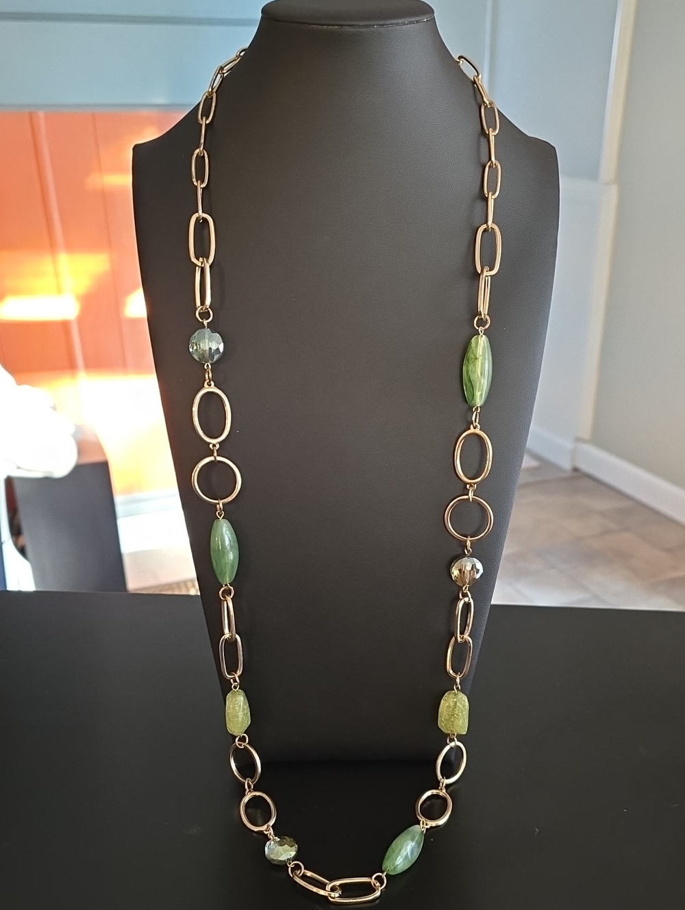 NY Collection Gold-Tone Link Necklace with Green Beads